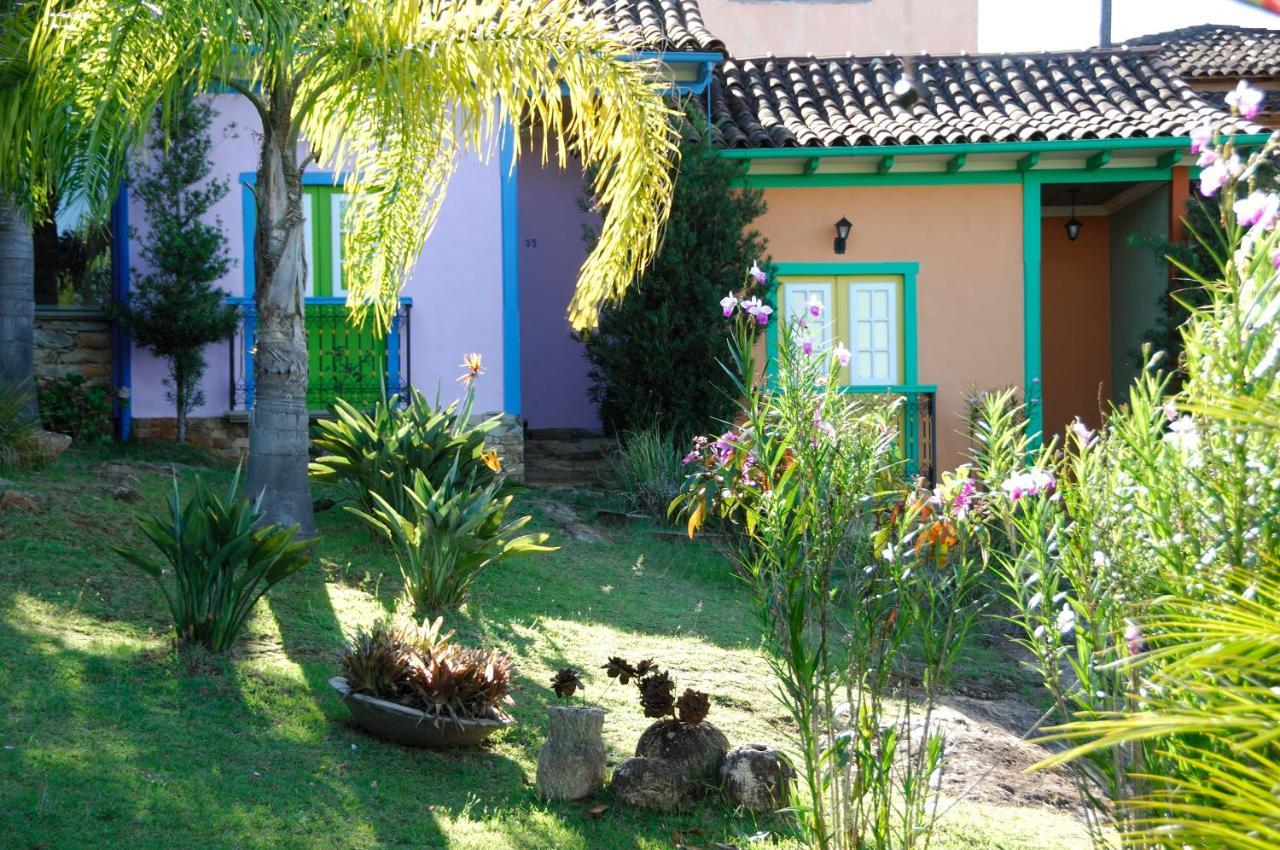 Pousada Vila Mineira Lavras Novas Esterno foto